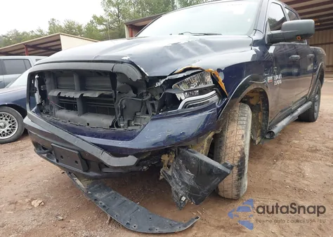 2015 Ram 1500 Outdoorsman z USA, uszkodzony, nr VIN 1C6RR7LT9FS539586